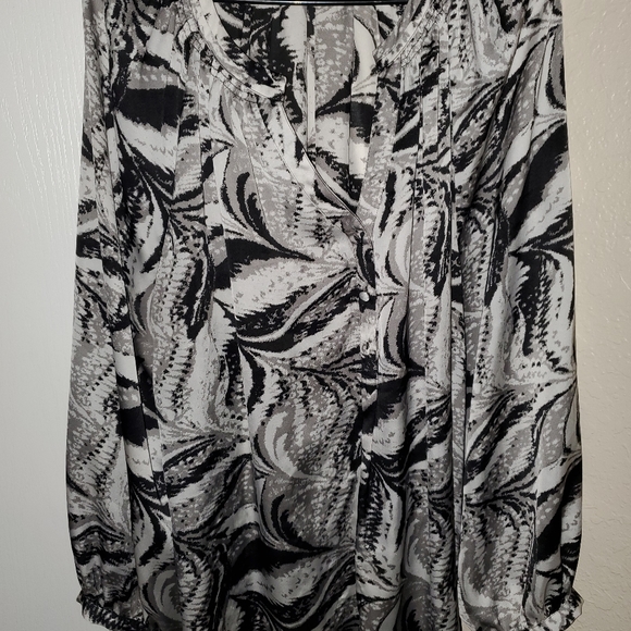 Clothes - Picture 16 of 16